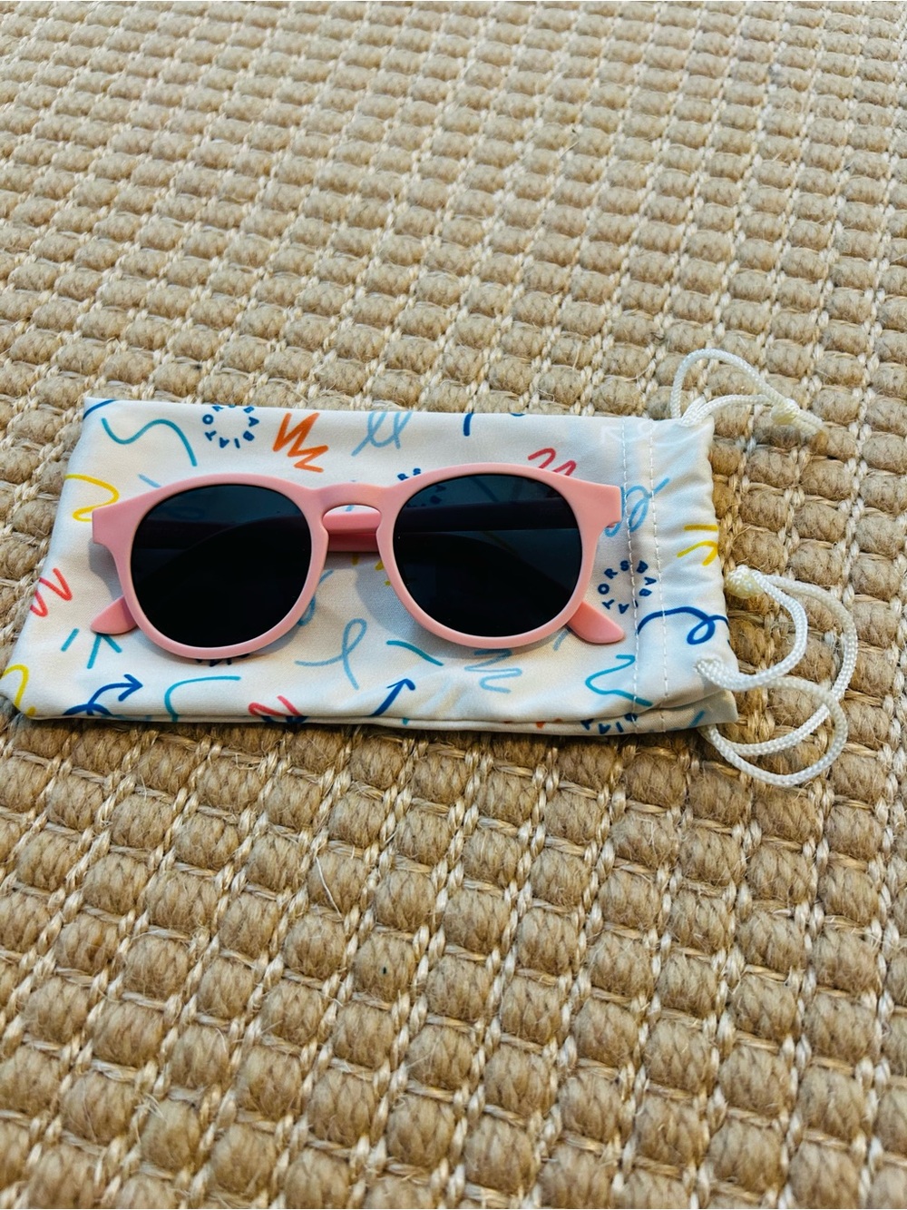 Babiator Baby Pink Sunglasses with Protective Pouch - like NEW